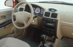 2003 Kia Rio - dashboard layout